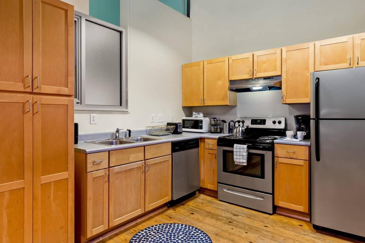 Trifecta Historic Brick 2Br Getaway Superhost Apartment Durham Exterior photo