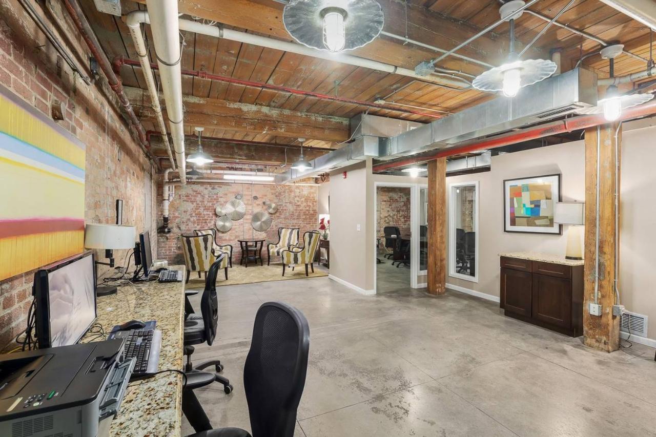 Trifecta Historic Brick 2Br Getaway Superhost Apartment Durham Room photo